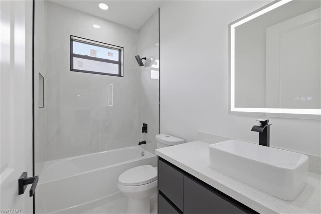 1222 Earnest St E, Lehigh Acres, FL 33974 Photo
