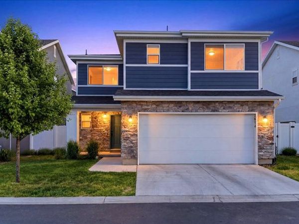 2054 W LYDIA LN S, Syracuse, UT 84075