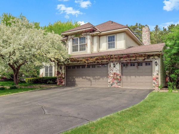 8777 Cottonwood Lane, Eden Prairie, MN 55347
