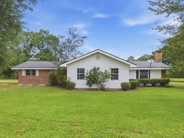 212 Andrew Mouhot , Ragley, LA 70657