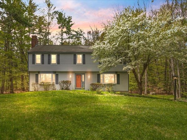 18 Winterberry Drive, Amherst, NH 03031
