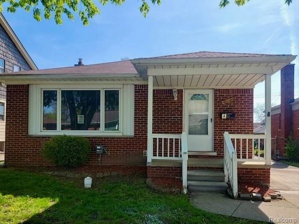 24312 Flower Avenue, Eastpointe, MI 48021