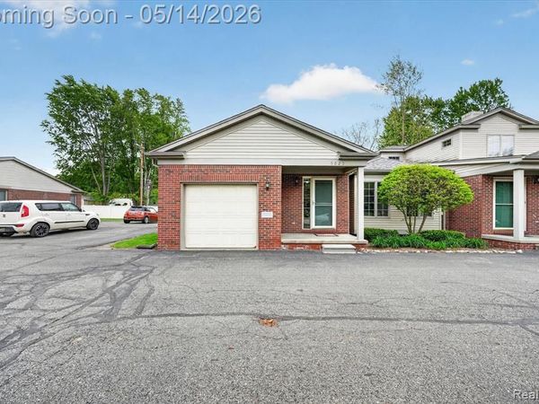 6020 N Newburgh Road, Westland, MI 48185