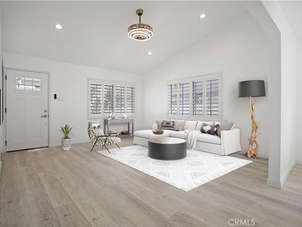 10848 Huston Street, North Hollywood, CA 91601