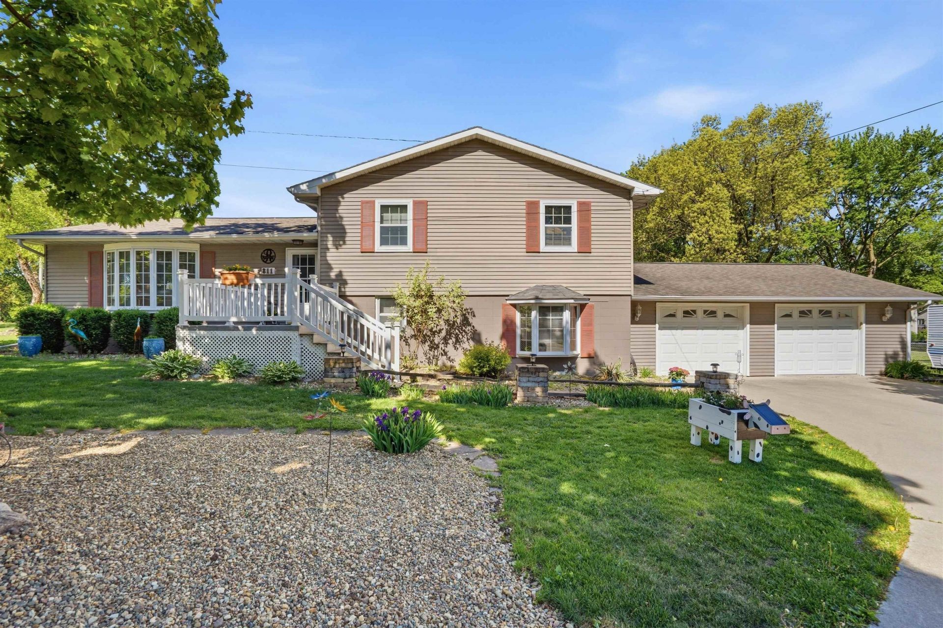 811 SW 9th Avenue, Independence, IA 50644 Main Photo