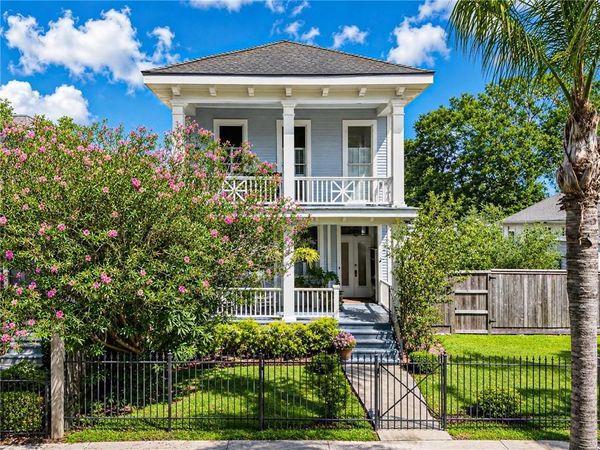 1931 CAMBRONNE Street, New Orleans, LA 70118