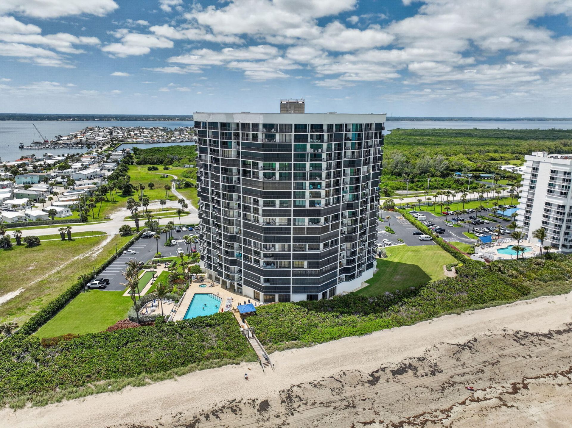 9650 S Ocean Drive, Unit 507, Jensen Beach, FL 34957 Photo