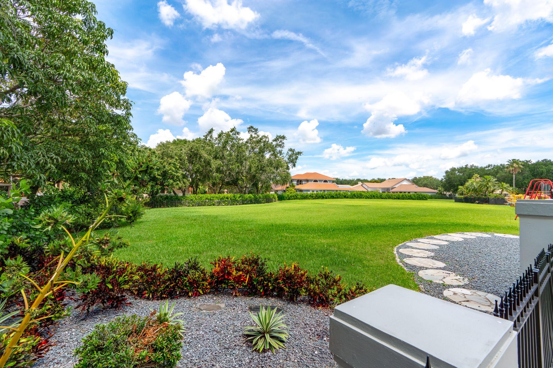 1800 Eagle Trace Boulevard, Coral Springs, FL 33071 Photo