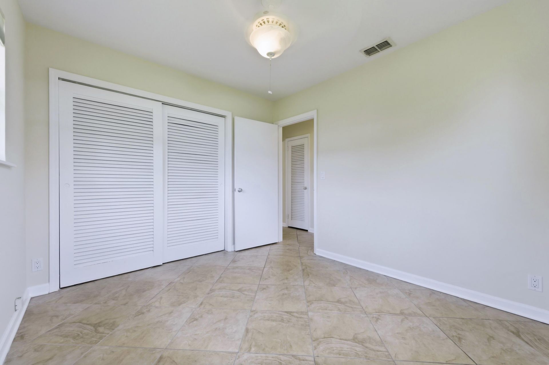 1452 Crest Drive, Lake Worth, FL 33461 Photo