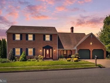 411 HOPI DRIVE, MECHANICSBURG, PA 17050
