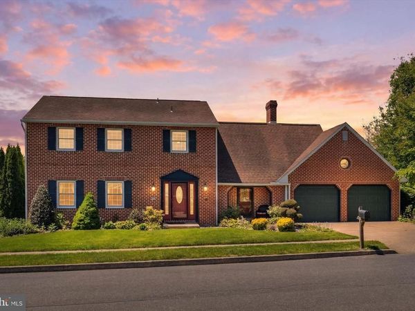 411 HOPI DRIVE, MECHANICSBURG, PA 17050