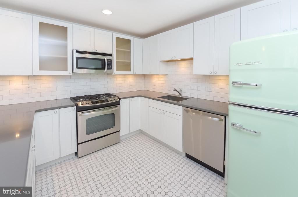 1518 Spruce Street, Unit 3A, Philadelphia, PA 19102 Main Photo