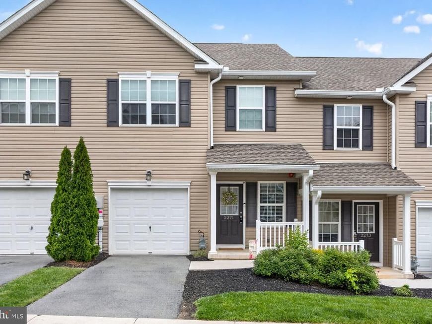 2271 Rising Hill Road, Whitehall, PA 18052 Main Photo