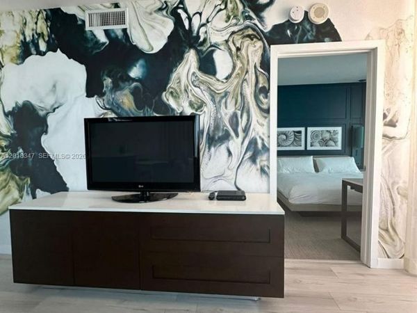17315 Collins Ave , Unit 2006, Sunny Isles Beach, FL 33160