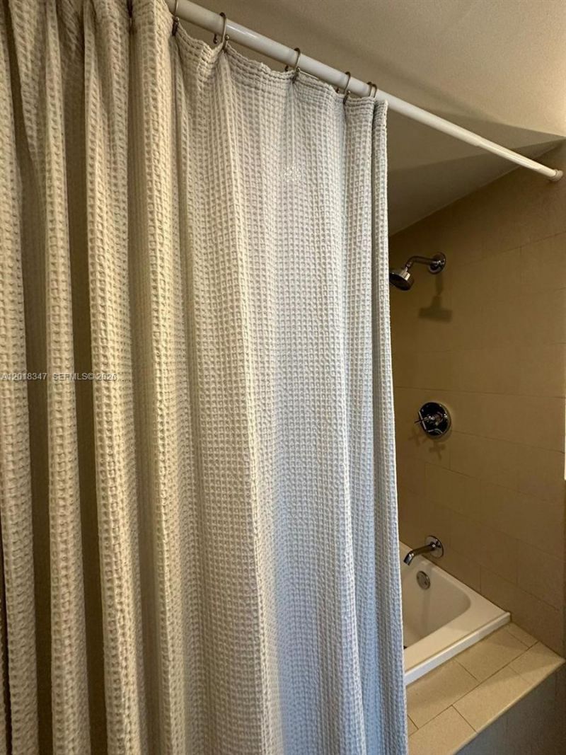 17315 Collins Ave, Unit 2006, Sunny Isles Beach, FL 33160 Photo