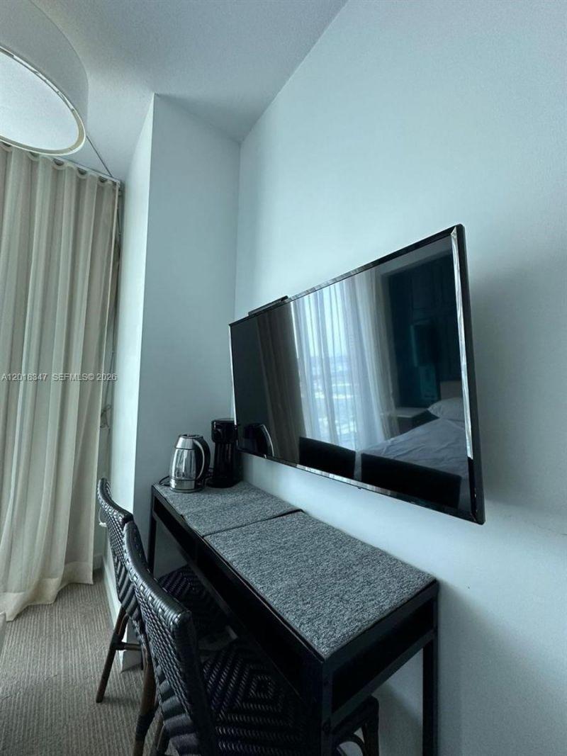 17315 Collins Ave, Unit 2006, Sunny Isles Beach, FL 33160 Photo