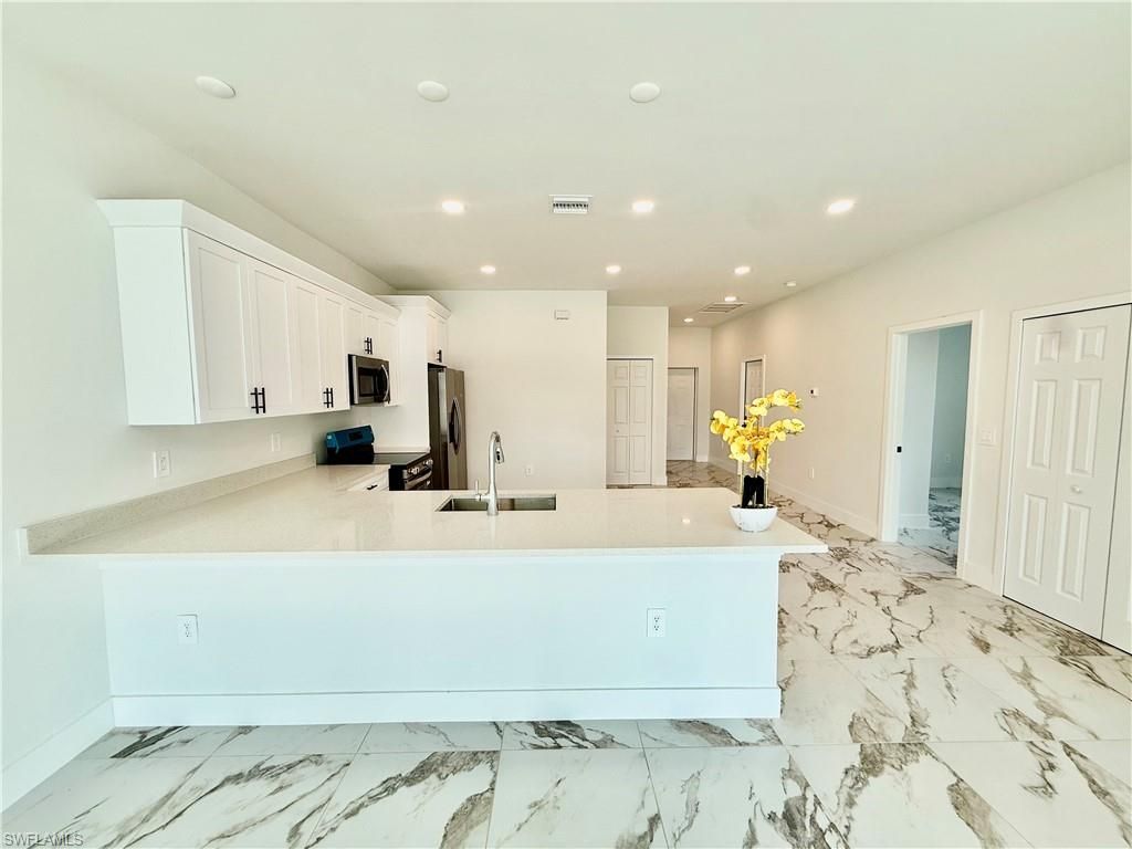 350/352 Pullman St , Lehigh Acres, FL 33974 Photo