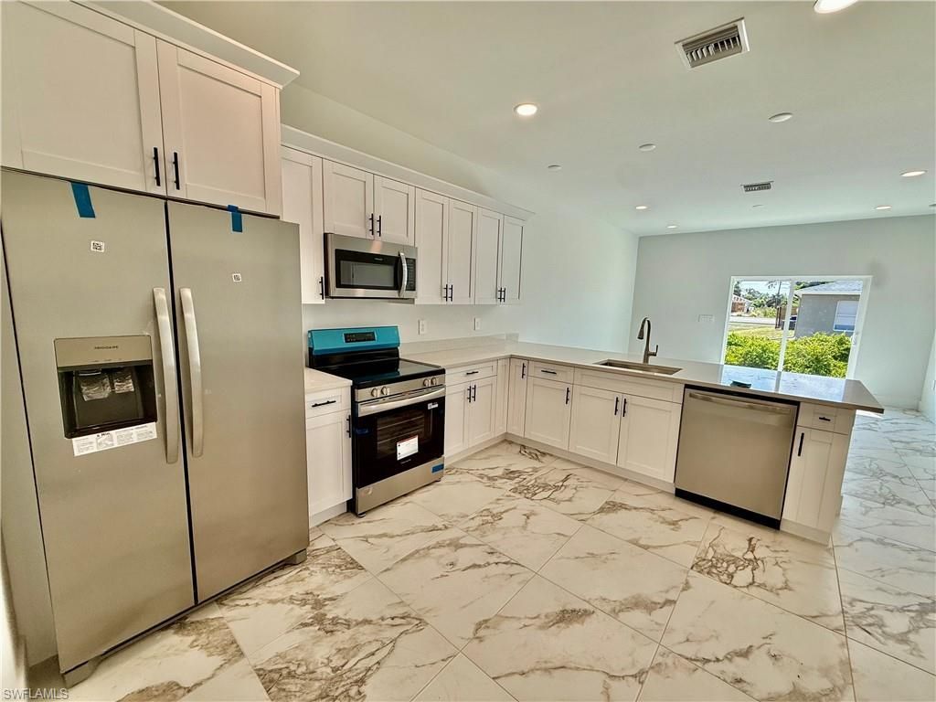 350/352 Pullman St , Lehigh Acres, FL 33974 Photo