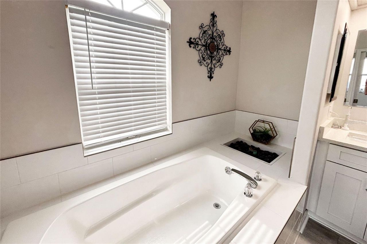 9182 Tarleton Circle , Weeki Wachee, FL 34613 Photo