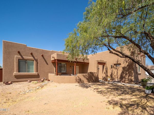 22016 W BEACON Lane, Wittmann, AZ 85361