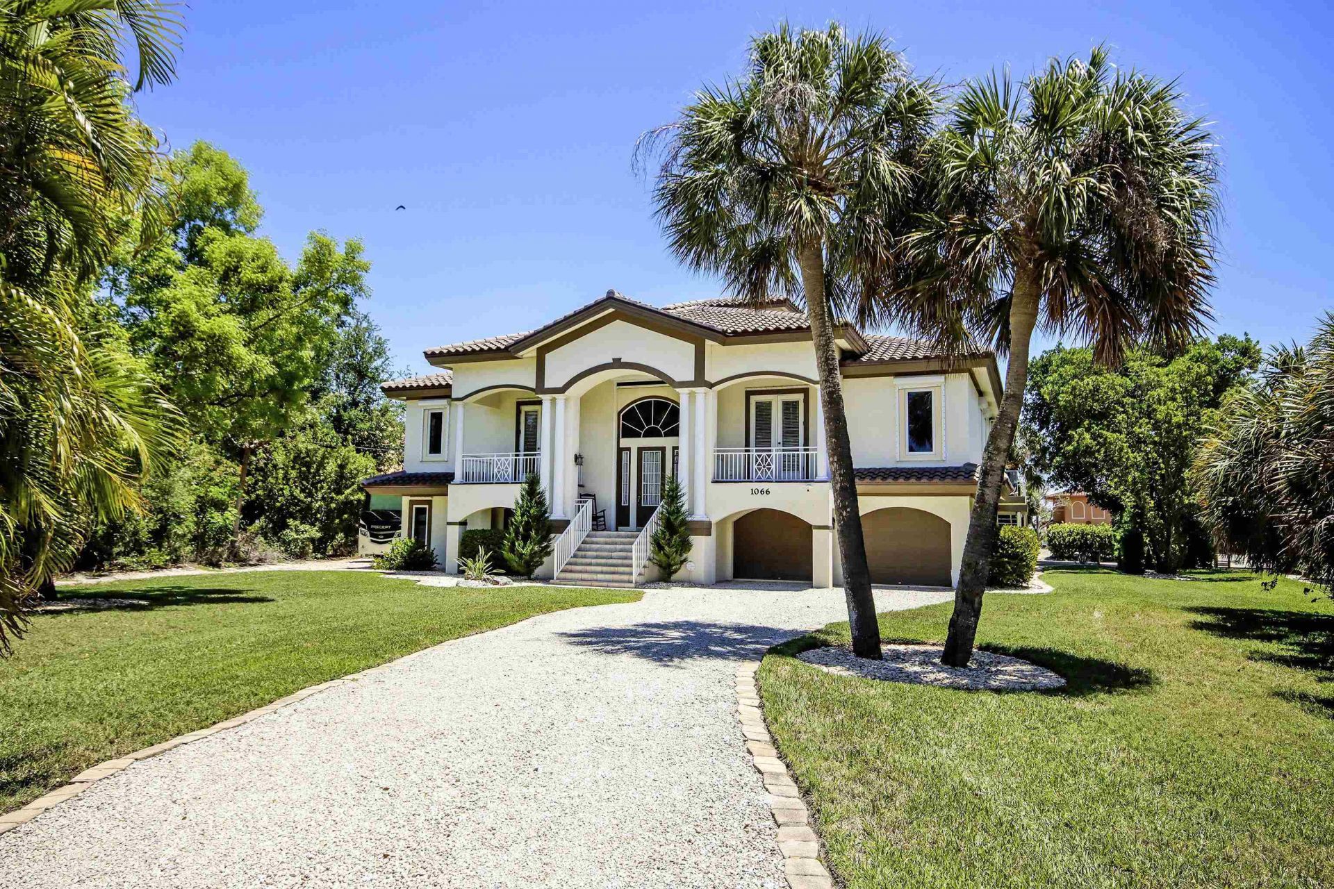 1066 Bailey Rd, Sanibel, FL 33957 Photo