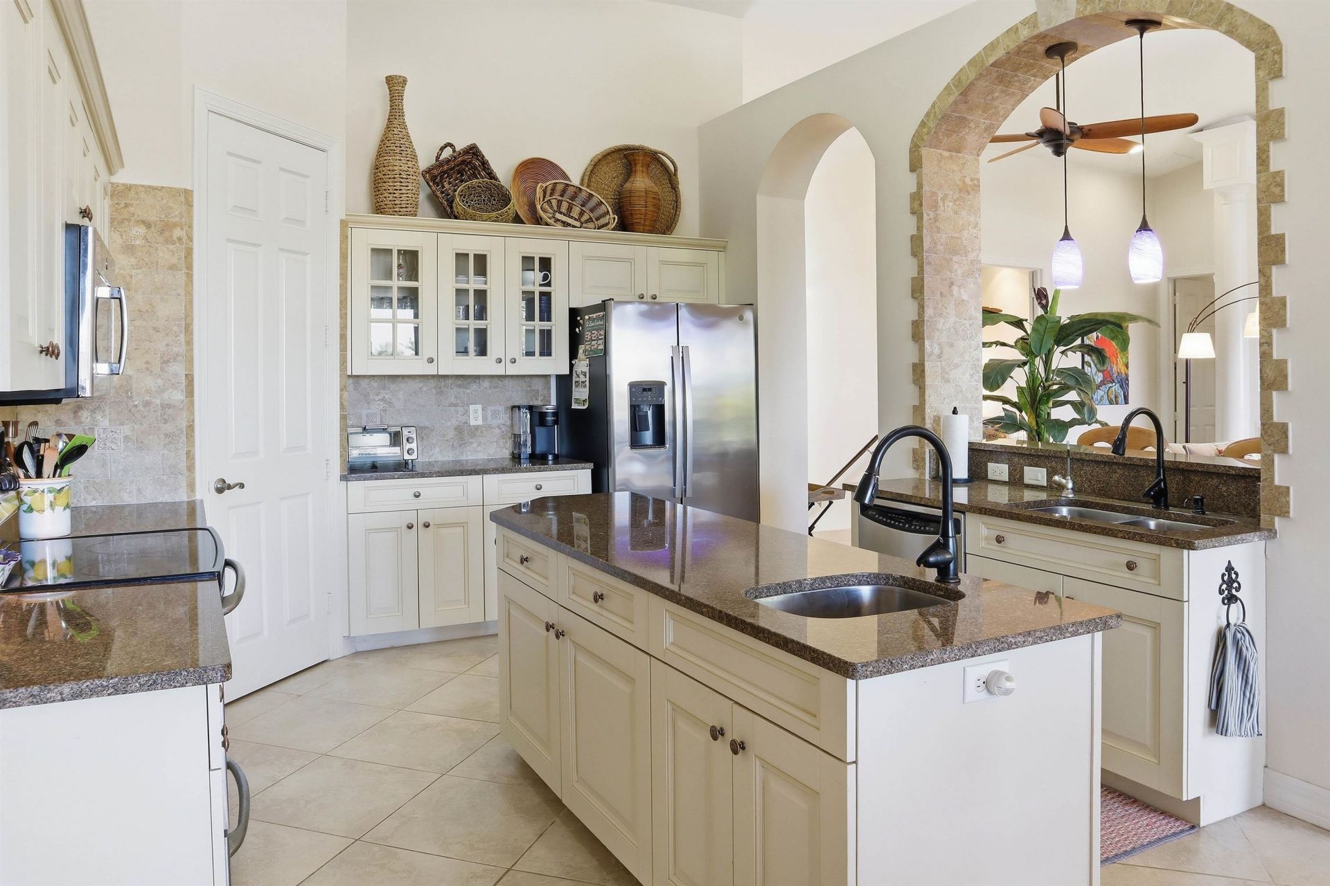 1066 Bailey Rd, Sanibel, FL 33957 Photo