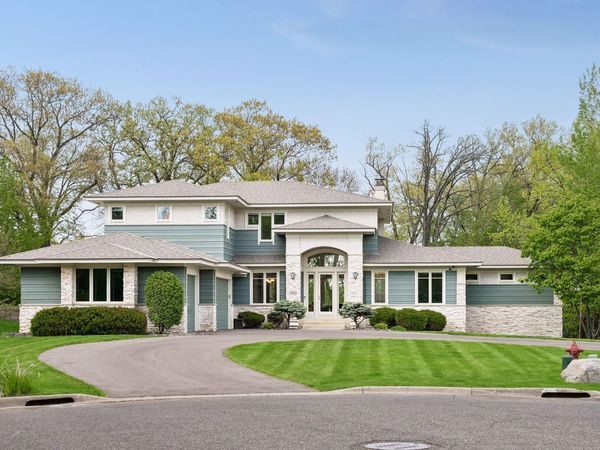 2063 Austrian Pine Lane, Minnetonka, MN 55305