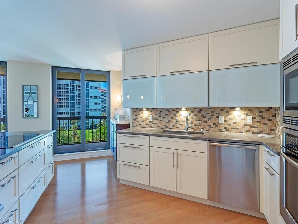 4551 Gulf Shore Blvd N, Unit 606, Naples, FL 34103 Photo