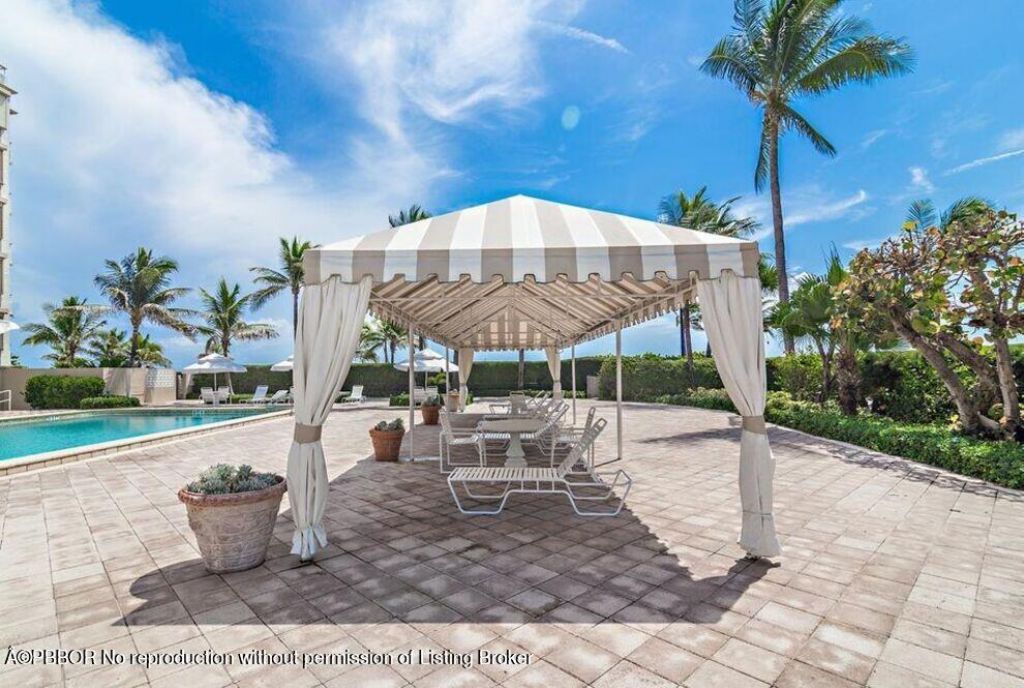139 Sunrise Avenue, Unit 204, Palm Beach, FL 33480 Photo