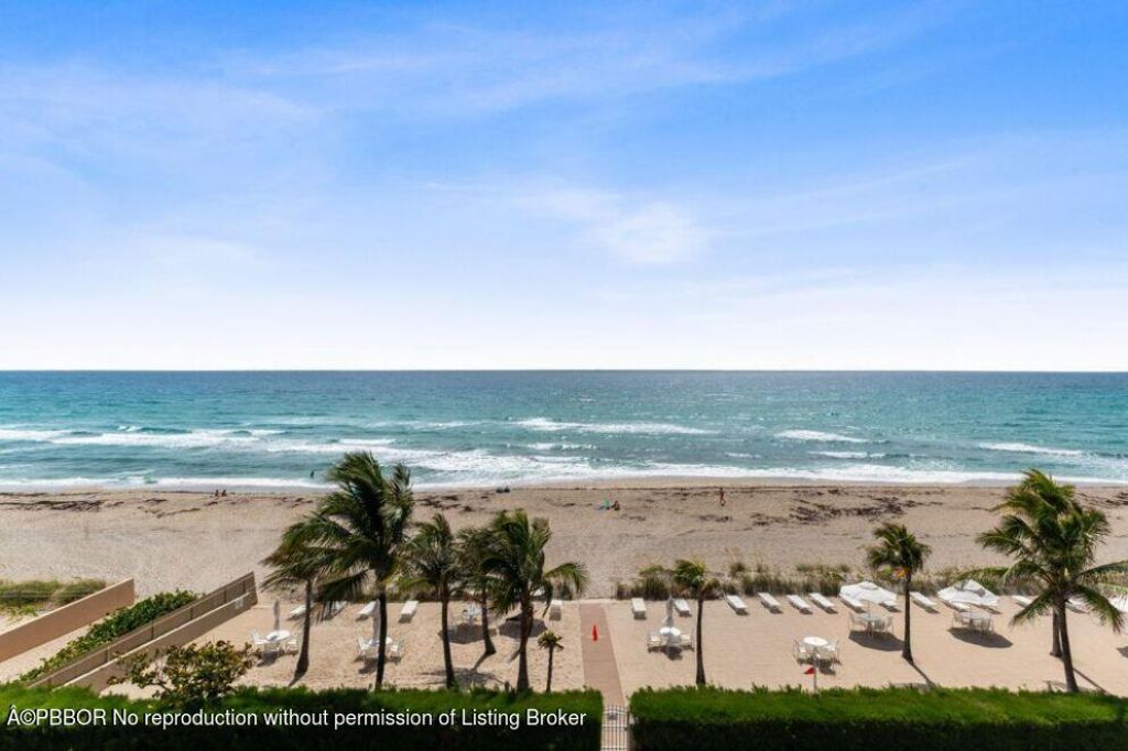 139 Sunrise Avenue, Unit 204, Palm Beach, FL 33480 Photo