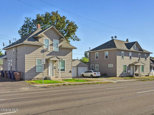 1704 N Ash St , Spokane, WA 99205