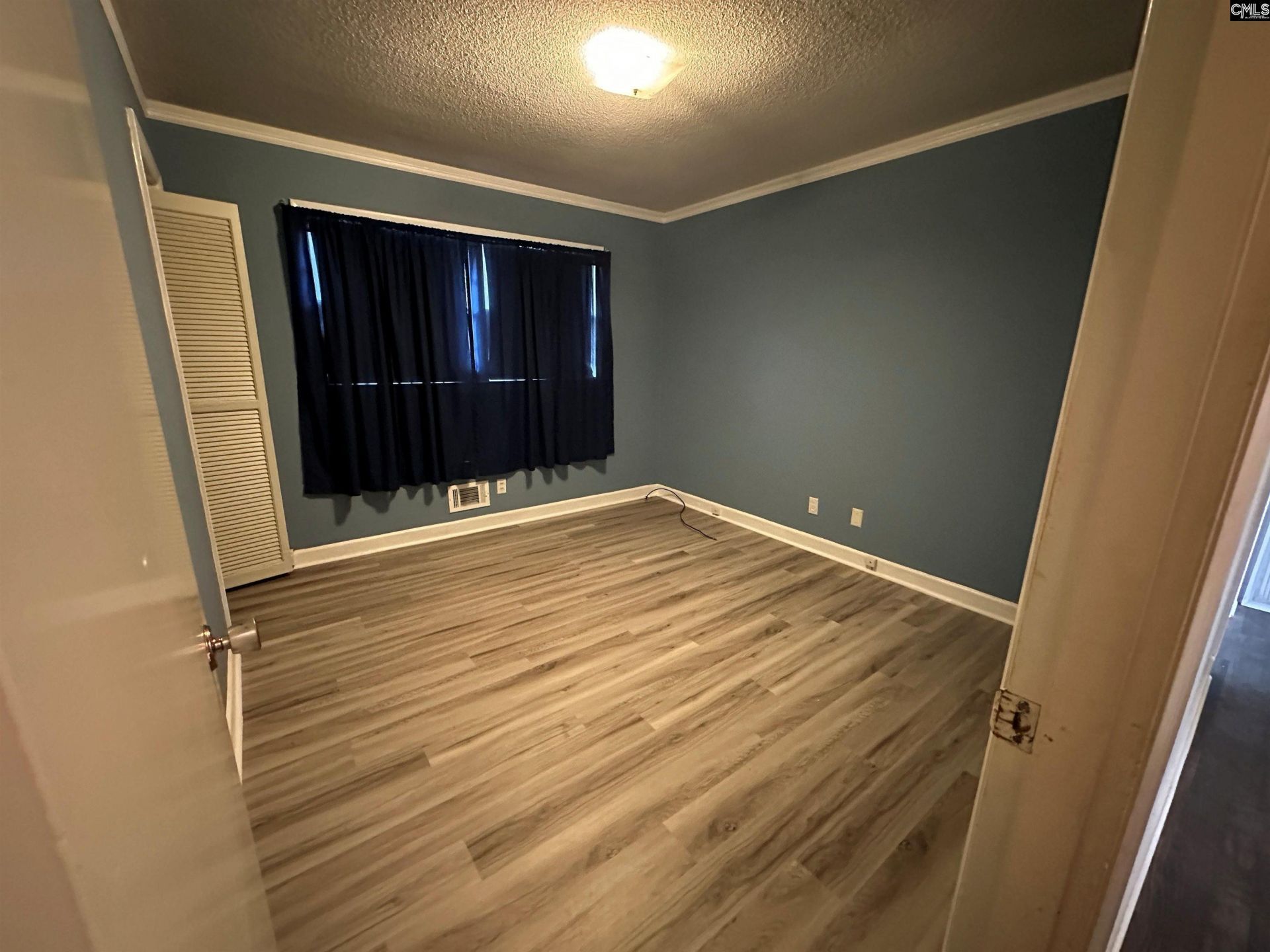 1703 Alba Drive  Photo 4