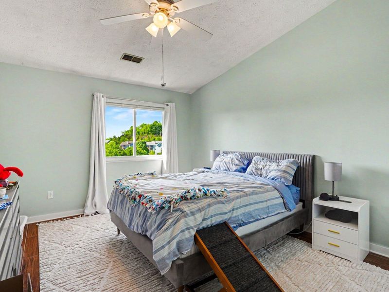 440 Lakeview Drive, Unit 12, Newport, KY 41071 Photo 10