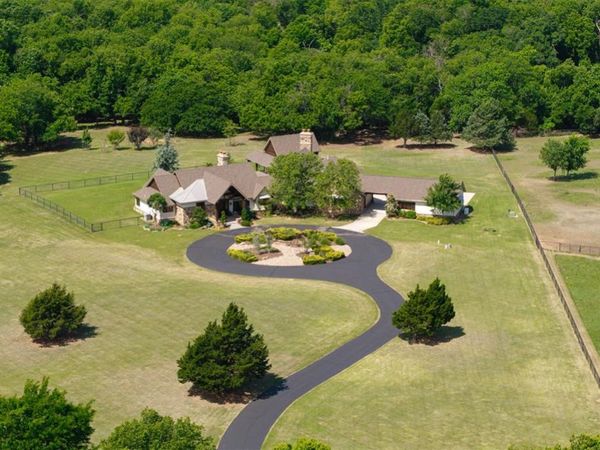 3150 W Waterloo Road, Edmond, OK 73025
