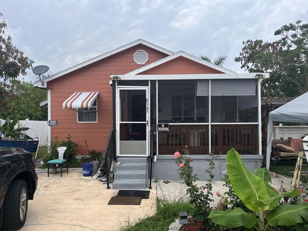 8545 SE Mars Street, Hobe Sound, FL 33455