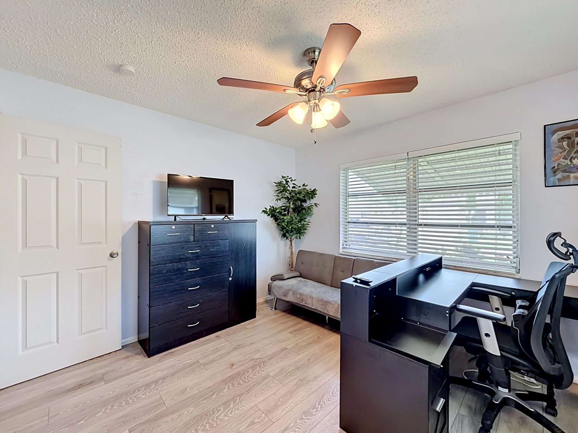 7210 NW 77th Street, Tamarac, FL 33321 Photo