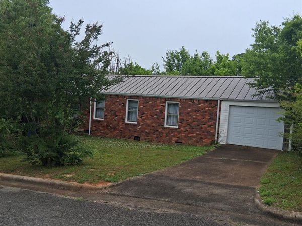 110 Foy Ave, Florence, AL 35630