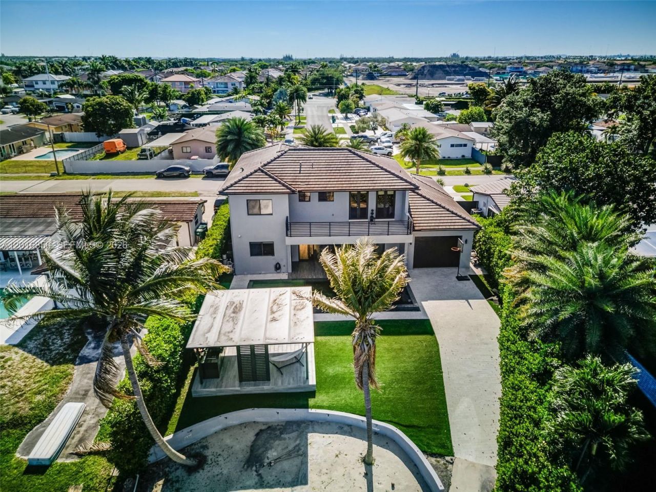 18101 NW 85th Ave, Hialeah, FL 33015 Photo