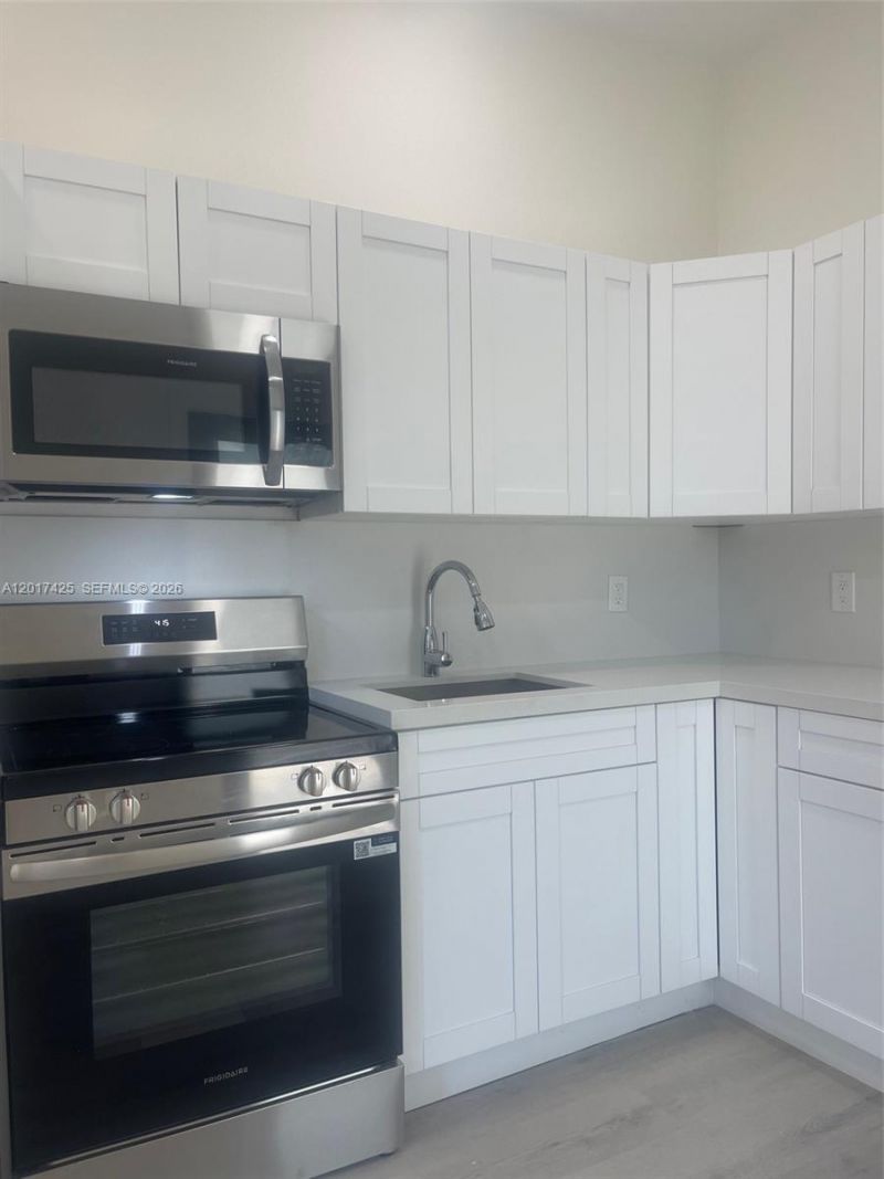 8775 SW 164th St , Unit 1, Palmetto Bay, FL 33157 Photo