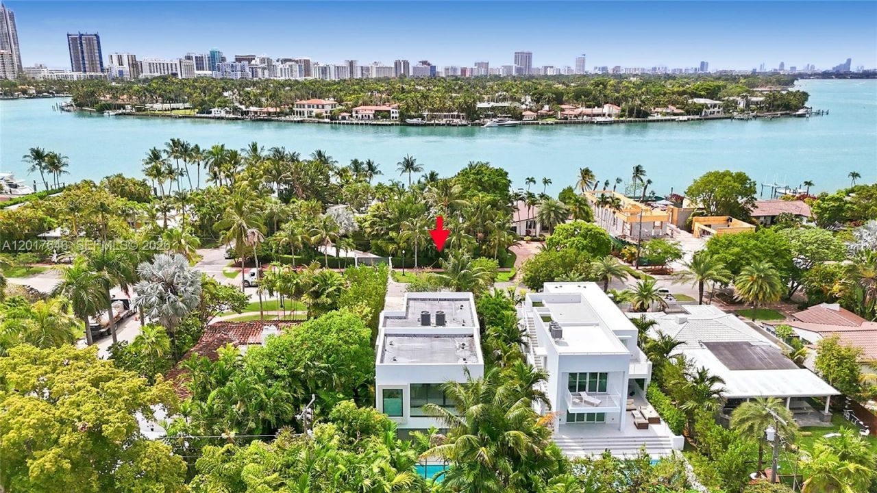 1311 Bay Dr , Miami Beach, FL 33141 Photo
