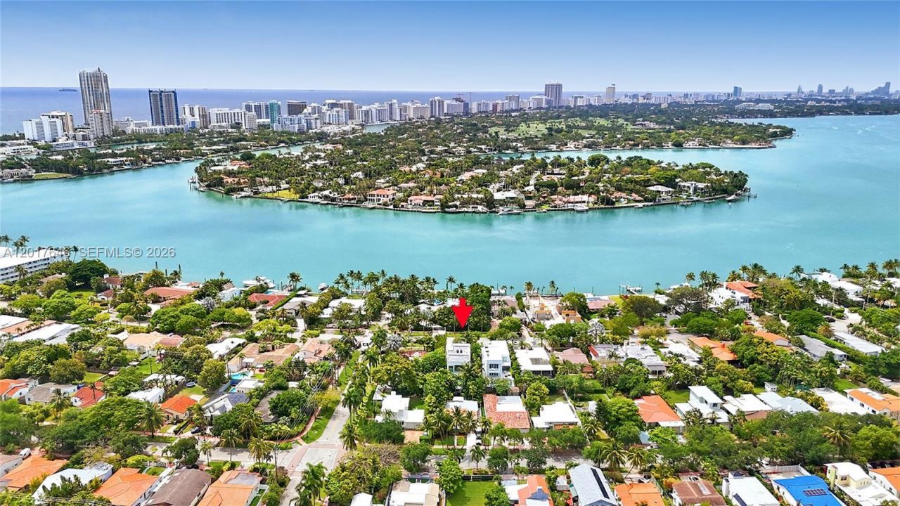 1311 Bay Dr , Miami Beach, FL 33141 Photo