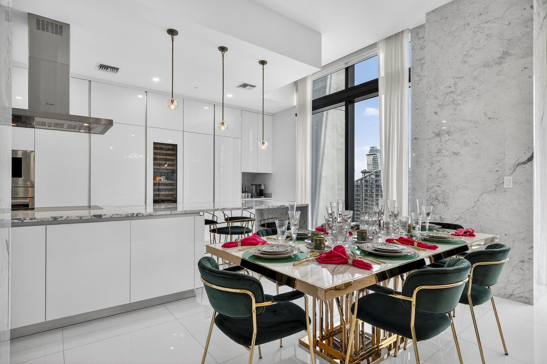 88 SW 7th St, Unit 4202, Miami, FL 33130 Photo