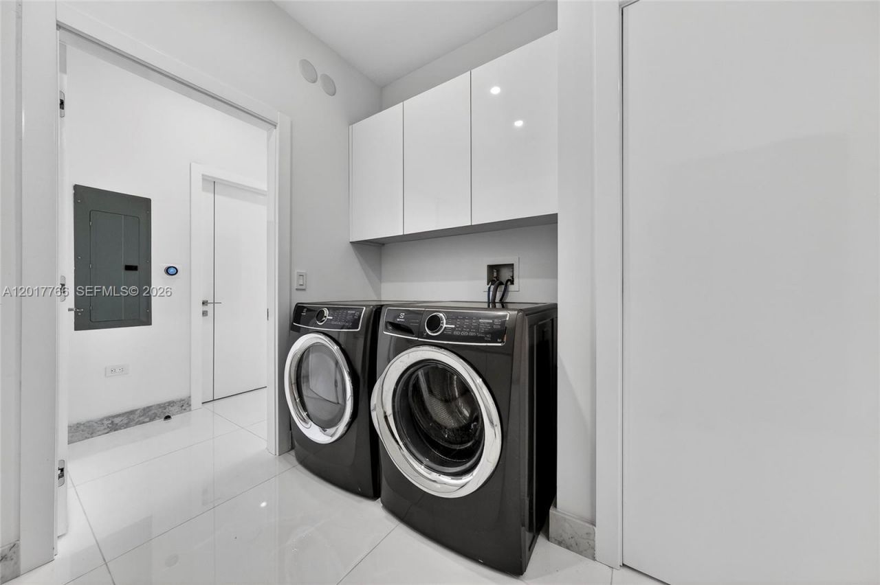 88 SW 7th St, Unit 4202, Miami, FL 33130 Photo
