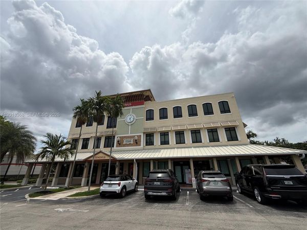 5599 S University Dr , Unit 205, Davie, FL 33328