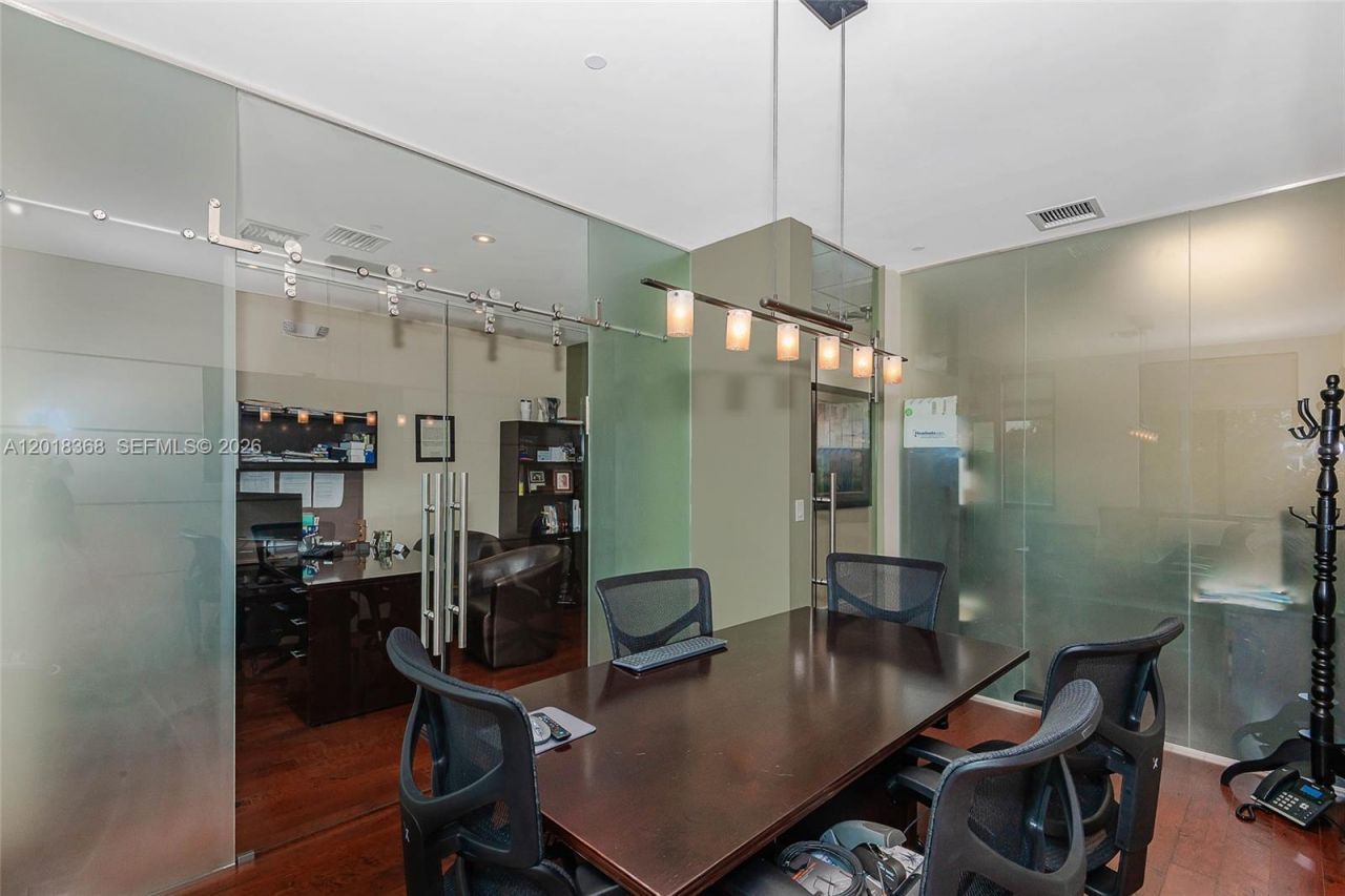 5599 S University Dr, Unit 205, Davie, FL 33328 Photo
