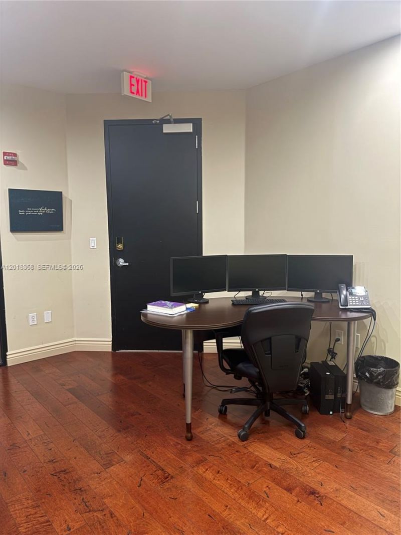 5599 S University Dr, Unit 205, Davie, FL 33328 Photo