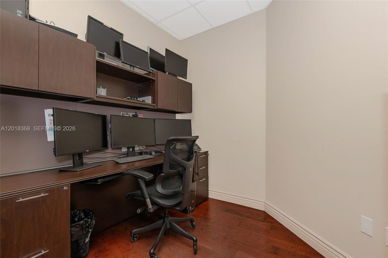 5599 S University Dr, Unit 205, Davie, FL 33328 Photo