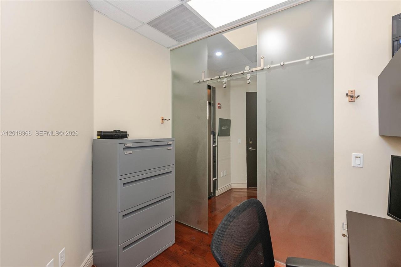 5599 S University Dr, Unit 205, Davie, FL 33328 Photo