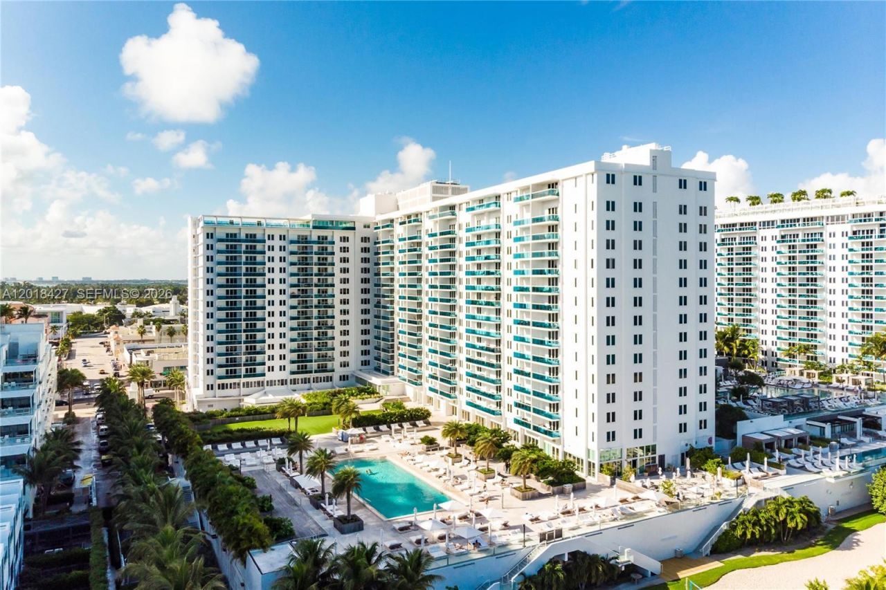 2301 Collins Ave , Unit 404, Miami Beach, FL 33139 Photo