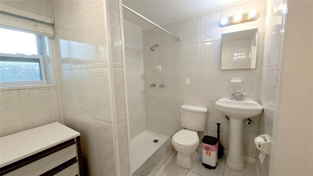 1030 S 62nd Ave, Unit B, Hollywood, FL 33023 Photo
